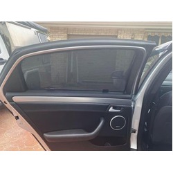 Holden Caprice Sedan 3rd Generation Car Rear Window Shades (WM, WN; 2006-2017)*