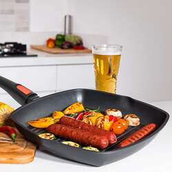 Wildtrak Compact Grill Pan 28Cm Non Stick Detach Handle