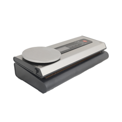 Wildtrak Vacuum Sealer W/Scale 12/240 Volt