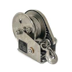 Sherpa Stainless steel hand winch 545kg/5m cable