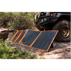 Wildtrak Folding Solar Blanket 160W With Stand