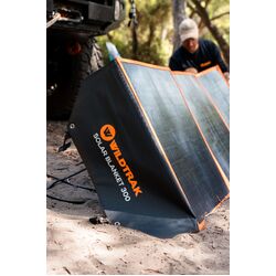 Wildtrak Folding Solar Blanket 160W With Stand