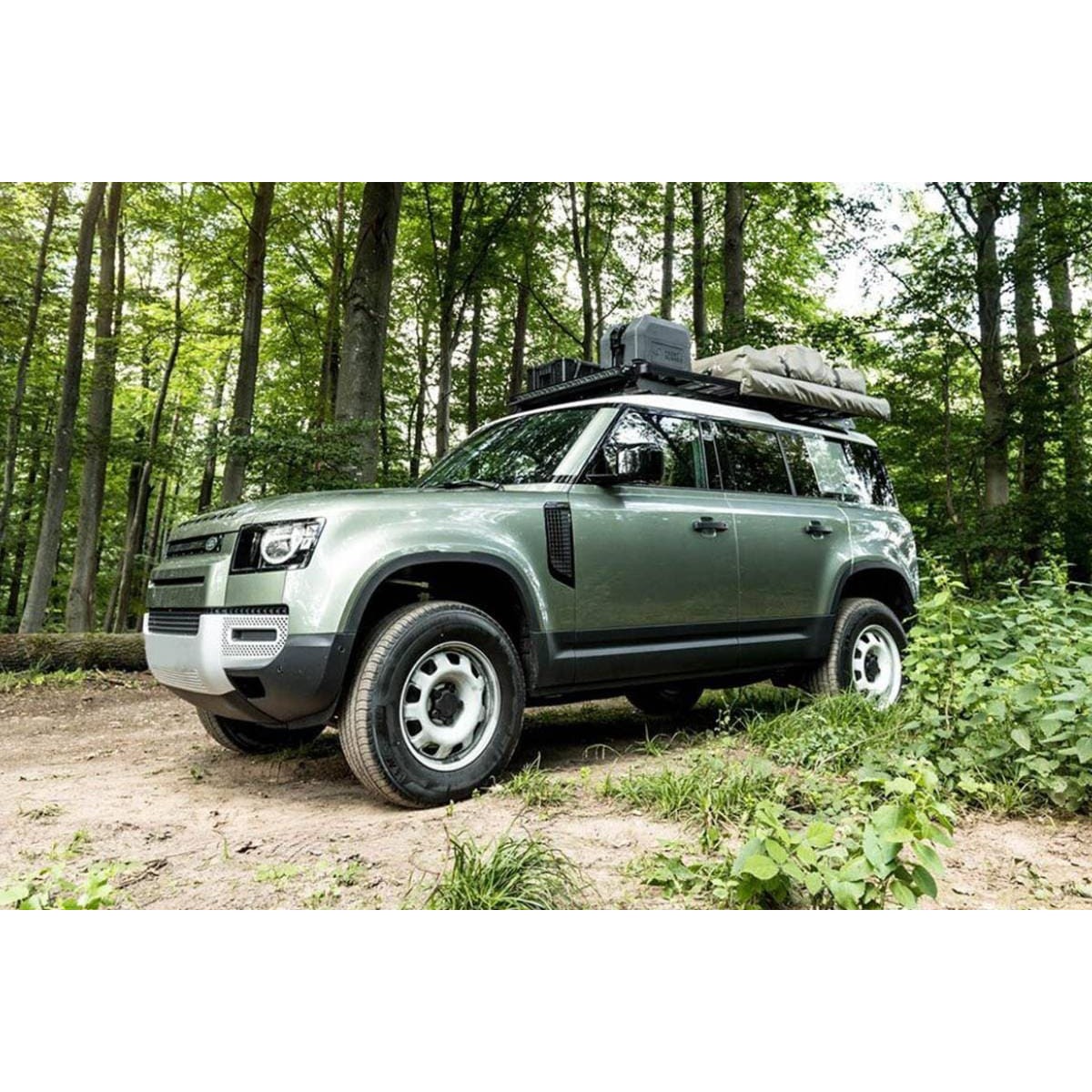 Roof Rails vs Roof Racks for Your Vehicle